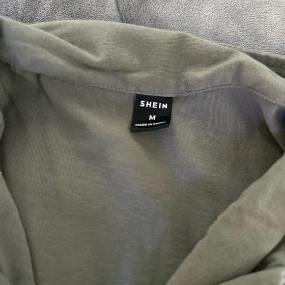 SHEIN Men's Casual Olive Polo - Picture 3 of 3